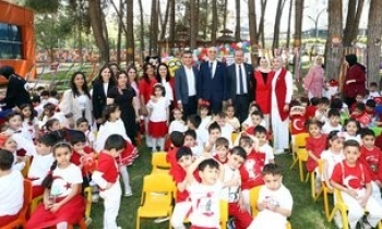 GAÜN Kreş ve Anaokulu Öğrencilerinden 23 Nisan Coşkusu
