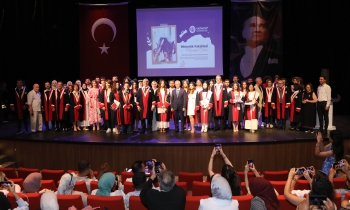 GAÜN’lü Genç Mimarların Mezuniyet Sevinci