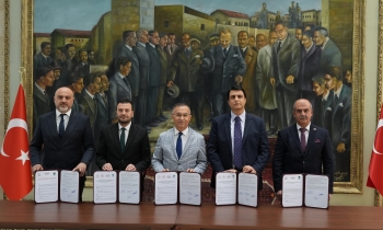 Şehitkamil’de eğitimden spora güçlü işbirliği! Başkan Yılmaz’dan öğrencilere 3 ayrı destek!