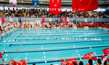 Minik Kulaçlar Alleben'de buluştu