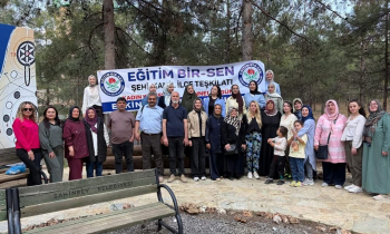 Eğitim-bir-sen'den anlamlı anneler günü buluşması