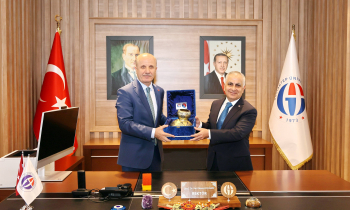YÖK başkanı Erol Özvar, GAÜN’ü ziyaret etti