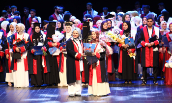 GAÜN İlahiyat fakültesi̇ mezunlarını törenle uğurladı