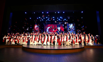 GAÜN Sağlık bilimleri̇ fakültesi̇ mezunlarını uğurladı