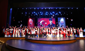 GAÜN Nizip eğitim fakültesi̇’nde mezuniyet heyecanı