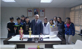 Nizip Cumhuriyet Mesleki ve Teknik Anadolu Lisesi kros birincisi oldu