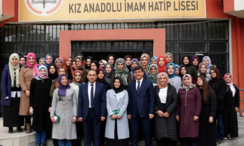 Başkan Fadıloğlu, Öğrencilerle Kariyer Günlerinde Buluştu