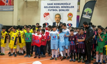 10’uncu Sani Konukoğlu Minikler Futbol Şenliği sona erdi