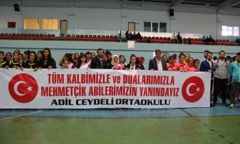 Adil Ceydeli Ortaokulu'ndan futsal başarısı