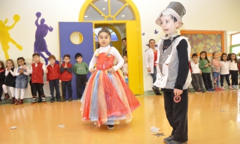 Gaziantep Kolej Vakfın’da geri dönüşüm defilesi