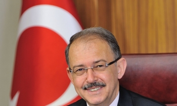 Rektör Dağlı'dan Tıp Bayramı mesajı