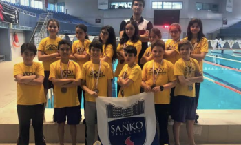 SANKO'lu küçük yüzücüler bölge şampiyonasına gidiyor