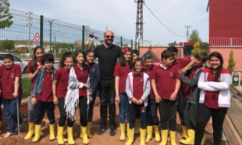 ADALI öğrenciler sebze ekimi yapıyor