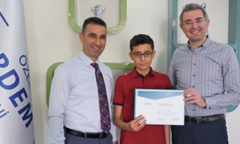 Erdem Koleji öğrencisi Türkiye birincisi oldu