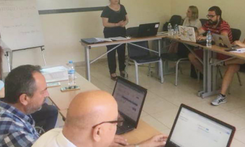 “Mülteci de Ebeveyndir” ekibi Yunanistan'da