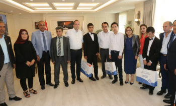 Başkan Şahin görme engelli öğrencileri ağırladı