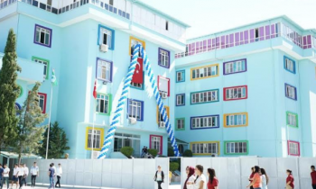 Erdem Koleji'nde gelenek bozulmadı