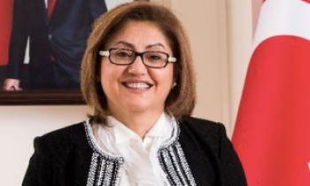 Fatma Şahin GASMEK'in başarılı öğrencileriyle buluşacak