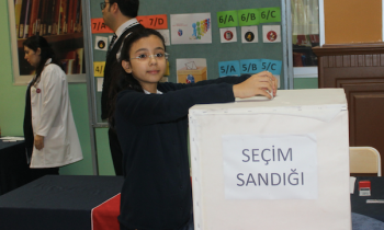 Özel Seçkin Koleji'nde seçim heyecanı