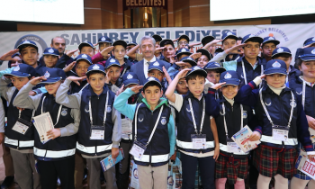 Minik Zabıtalar Görev Başında