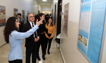Öğrenciler çalışmalarını sergiledi