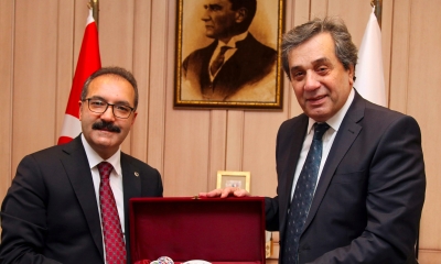 Azerbaycan Milli Müzik Akademisi Rektörü Prof. Dr. Siyavuş Kerimi Prof. Dr. Ali Gür’ü Makamında Ziyaret Etti