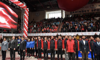 “700 Okul Spor Kulübüne Malzeme Dağıtım Töreni” düzenlendi