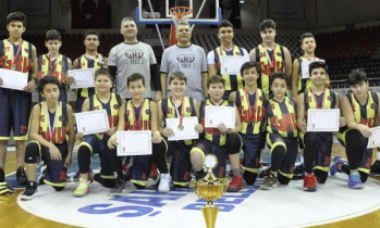 Potanın efendisi GKV’liler şampiyonluk kupalarını topladı