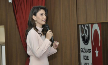 Ece Tatar Sıdal başarının sırlarını öğrencilerle paylaştı