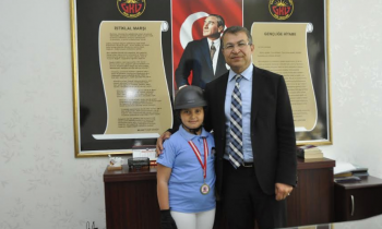 GKV’li Beril Dörtkol’un binicilik başarısı