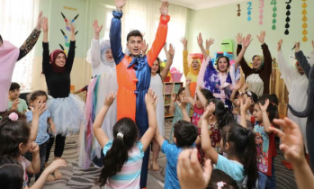 GAÜN öğrencileri minikleri eğlendirdi