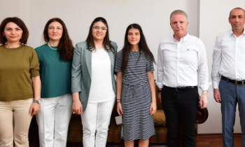 Vali Gül’den LGS birincilerine sürpriz ziyaret