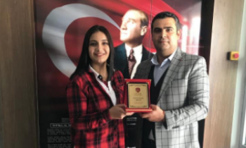 Uygar Koleji öğrencisinden örnek davranış