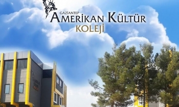 Kolejden öğretmenlere plaket