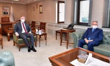 Yeni Rektör Vali Gül'le görüştü