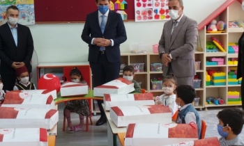 750 öğrenciye kırtasiye seti