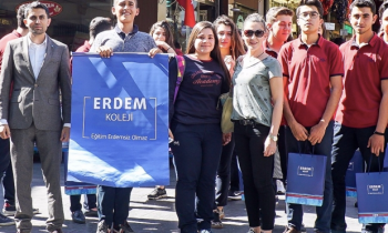 Erdemli öğrencilerden Türkçe duyarlılığı