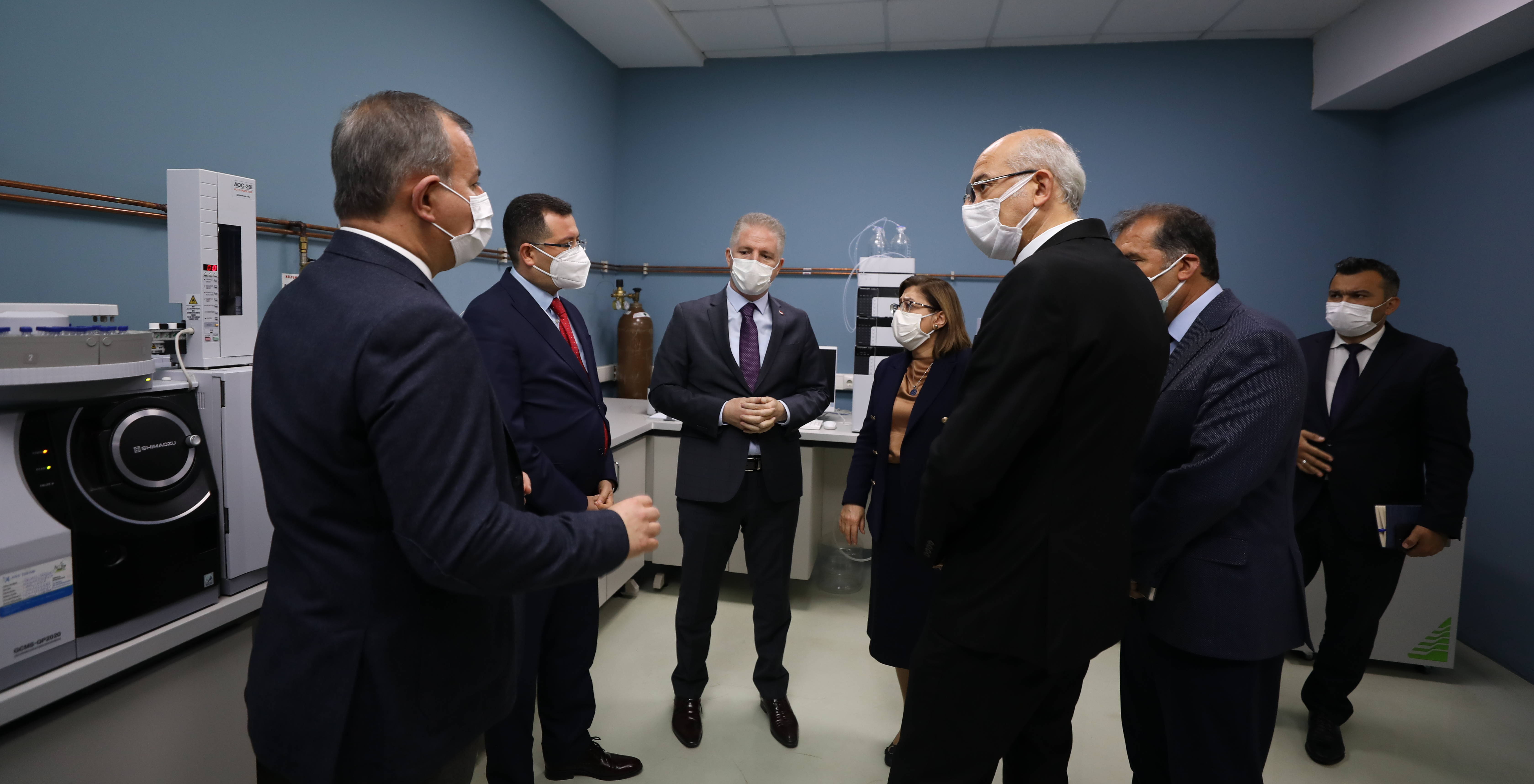 Vali Gül’den GAÜN’e övgü