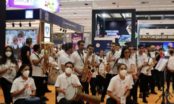 GENÇ DOSTU ŞEHİRLER KONGRE VE SERGİSİ’NDE BÜYÜKŞEHİR PROJELERİ GENÇLERLE BULUŞTU