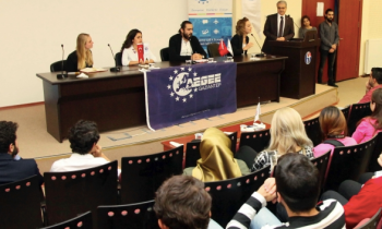 GAÜN Suriyeli gerçeklerini Dünya gençlerine anlatıyor