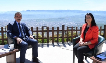 Bakan Özer "Özel Röportaj" programına konuk oldu!