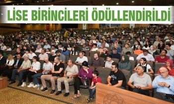 Lise birincileri ödüllendirildi!