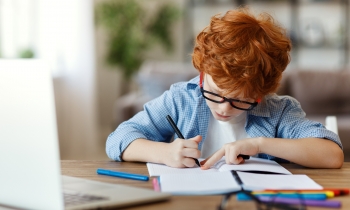 Okul çantaları çocuğunuza zarar vermesin!