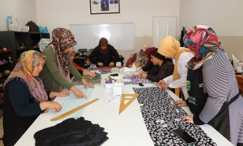 Kadınlardan giyim kursuna yoğun talep